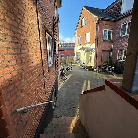 Amazing Modern In The Centre Of